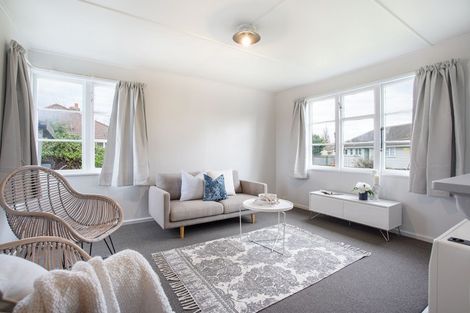 Photo of property in 39 Andrew Avenue, Roslyn, Palmerston North, 4414