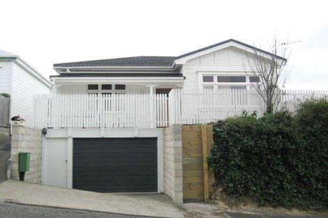 Photo of property in 12 Simla Terrace, Hospital Hill, Napier, 4110