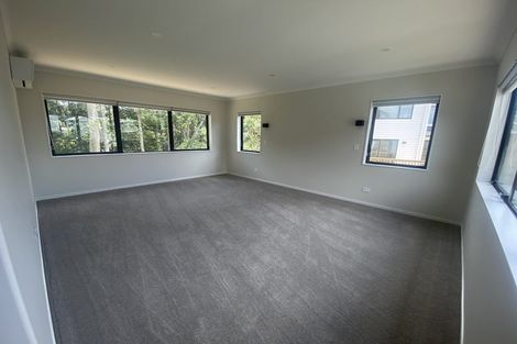Photo of property in 30 Mettam Drive, Swanson, Auckland, 0614