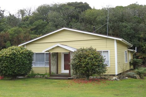 Photo of property in 6 Hall-jones Street, Runanga, 7803