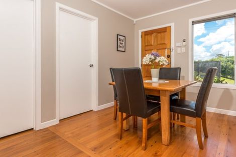 Photo of property in 314 Old North Road, Kumeu, 0892