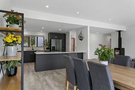 Photo of property in 19 Parawera Drive, Acacia Bay, Taupo, 3330