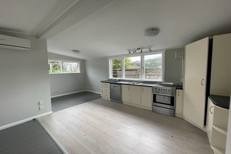 Photo of property in 26 Avon Street, Island Bay, Wellington, 6023