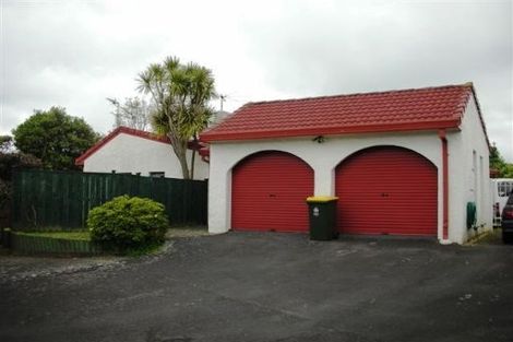 Photo of property in 2/17 Diorella Drive, Clover Park, Auckland, 2019