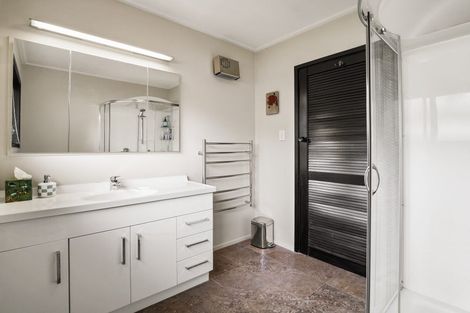 Photo of property in 62 Easther Crescent, Kew, Dunedin, 9012