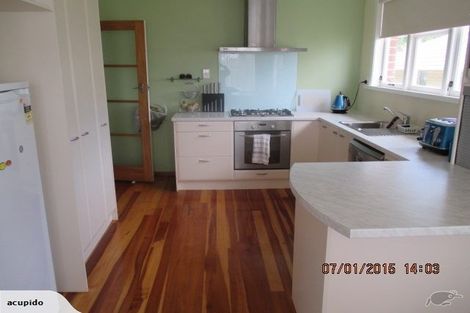 Photo of property in 7 Magnolia Grove, Maungaraki, Lower Hutt, 5010