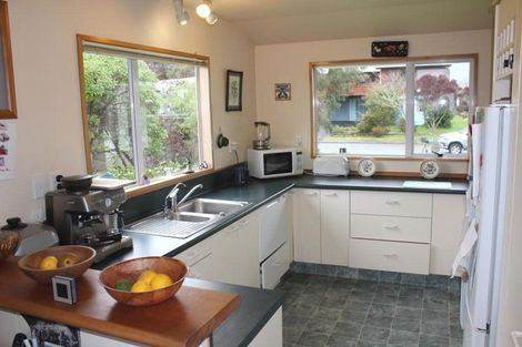 Photo of property in 64 Selwyn Street, Pohara, Takaka, 7183