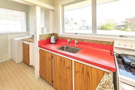 Photo of property in 46 Hadfield Crescent, College Estate, Whanganui, 4500