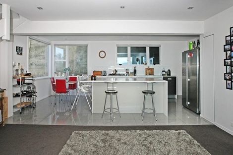 Photo of property in 150 The Esplanade, Houghton Bay, Wellington, 6023