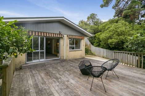 Photo of property in 65 Tirohanga Road, Tirohanga, Lower Hutt, 5010