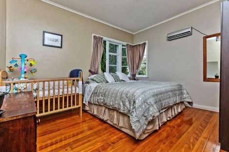 Photo of property in 2/85 Diana Drive, Glenfield, Auckland, 0627