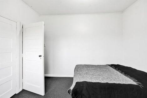 Photo of property in 210 South Road, Hawera, 4610