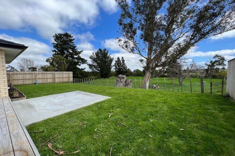 Photo of property in 16 Oldfield Lane, Marton, 4710