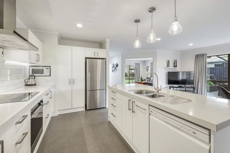 Photo of property in 30 Taiore Crescent, Marshland, Christchurch, 8083