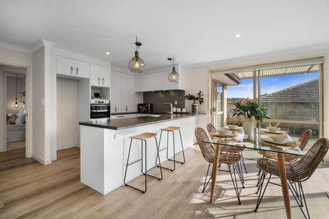 Photo of property in 8 Bathurst Crescent, Pyes Pa, Tauranga, 3112