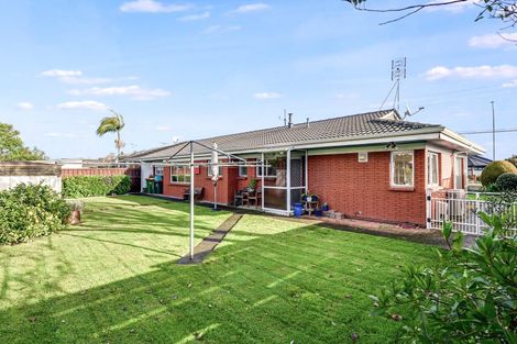 Photo of property in 118 Sandwich Road, St Andrews, Hamilton, 3200