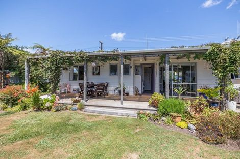 Photo of property in 645 Queen Street East, Levin, 5510