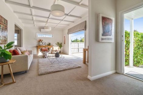 Photo of property in 797a Te Atatu Road, Te Atatu Peninsula, Auckland, 0610