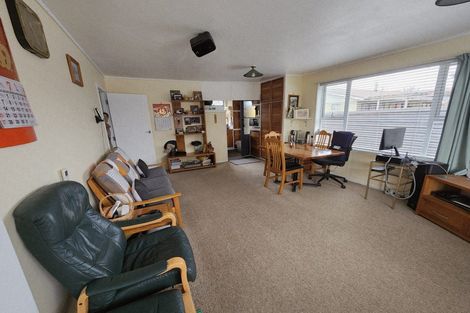 Photo of property in 2b Barbary Avenue, Kelston, Auckland, 0602