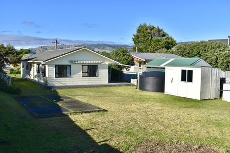 Photo of property in 17 Gawler Street, Te Horo Beach, Otaki, 5581