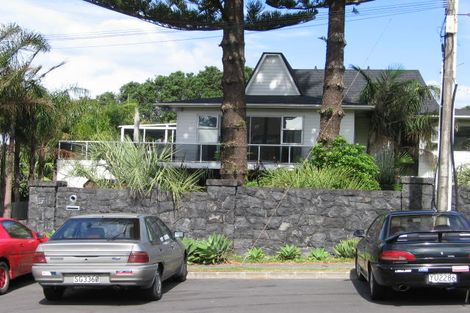 Photo of property in 17 The Esplanade, Campbells Bay, Auckland, 0630