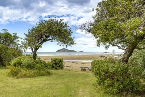 Photo of property in 106 Tiakitai Road, Waimarama, Havelock North, 4294