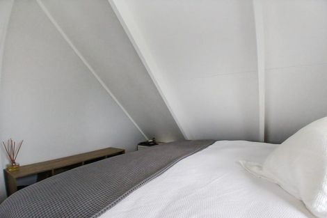 Photo of property in 2/23 Park Road, Glenfield, Auckland, 0629