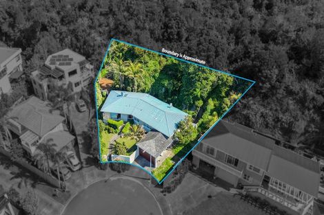 Photo of property in 11 Luke Place, Eastern Beach, Auckland, 2012