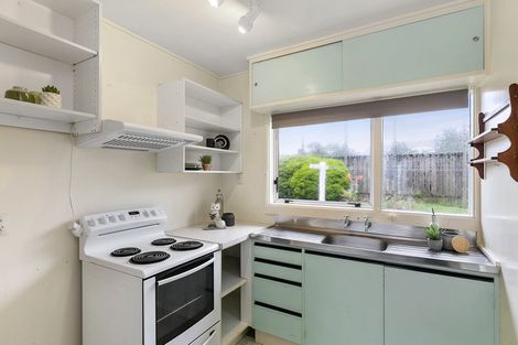 Photo of property in Lynbrae Court Flats, 17/4 Dr Taylor Terrace, Johnsonville, Wellington, 6037