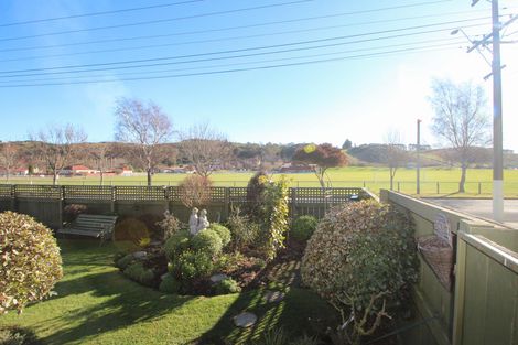 Photo of property in 11 Lismore Street, Oamaru North, Oamaru, 9400