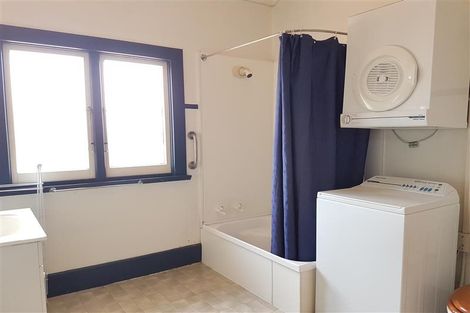 Photo of property in 353 Featherston Street, Palmerston North, 4414