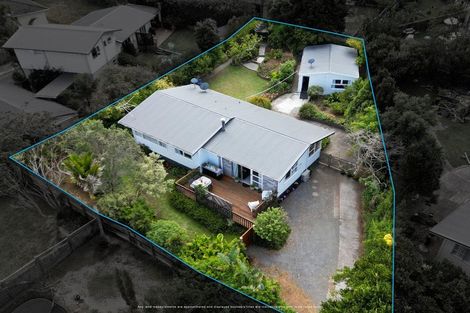 Photo of property in 15 Helleur Road, Massey, Auckland, 0614