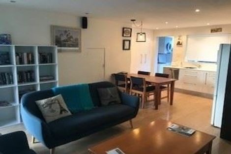Photo of property in 10/10 Blomfield Spa, Takapuna, Auckland, 0622
