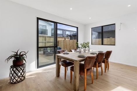 Photo of property in 3 Ropere Street, Kumeu, 0810