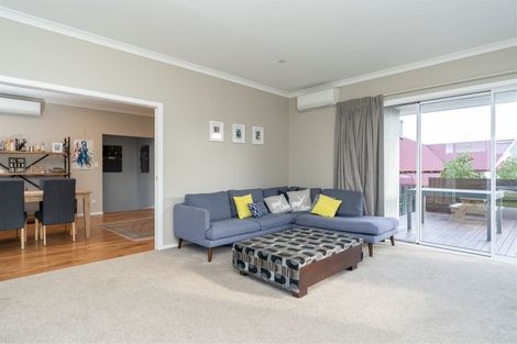 Photo of property in 3 Matlock Lane, Dinsdale, Hamilton, 3204