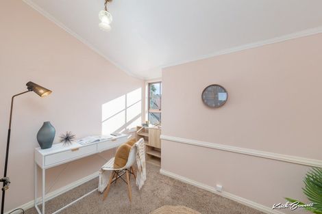 Photo of property in 15 Johnswood Grove, Clouston Park, Upper Hutt, 5018