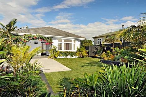 Photo of property in 684 Sandringham Road, Sandringham, Auckland, 1025