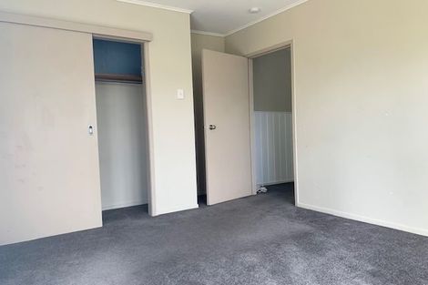 Photo of property in 11 Netherlands Avenue, Kelston, Auckland, 0602