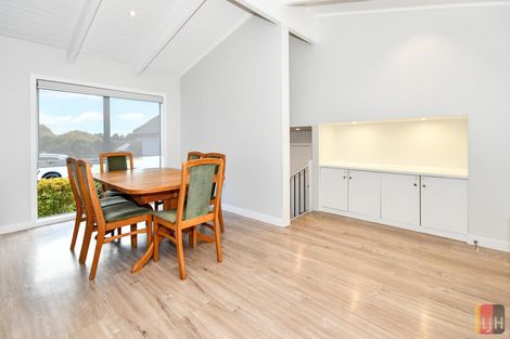 Photo of property in 44 Rushgreen Avenue, Pahurehure, Papakura, 2113