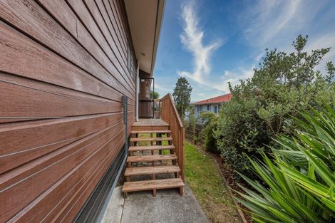 Photo of property in 2/109 Don Buck Road, Massey, Auckland, 0614