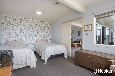 Photo of property in 126 Seaforth Road, Waihi Beach, 3611