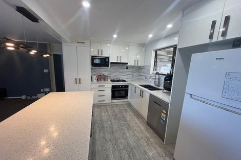 Photo of property in 6 Montego Place, Weymouth, Auckland, 2103