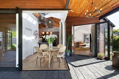 Photo of property in 18 Centennial Avenue, Arrowtown, 9302