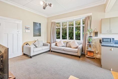 Photo of property in 37 Clifford Street, Dalmore, Dunedin, 9010