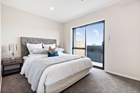 Photo of property in 5 Peony Mews, Oteha, Auckland, 0632