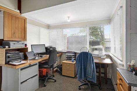 Photo of property in 42a Winchester Street, Levin, 5510