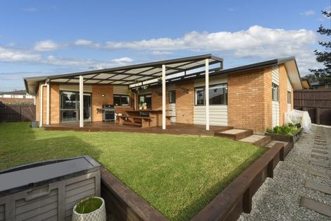 Photo of property in 35 Galloway Crescent, Pyes Pa, Tauranga, 3112