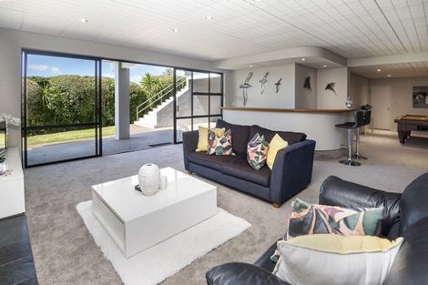 Photo of property in 130 Macleans Road, Bucklands Beach, Auckland, 2014