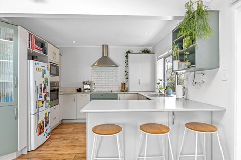 Photo of property in 26 Doment Crescent, Orewa, 0931