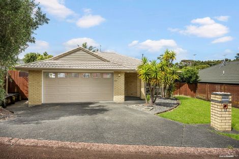 Photo of property in 25 Nimstedt Avenue, Oteha, Auckland, 0632